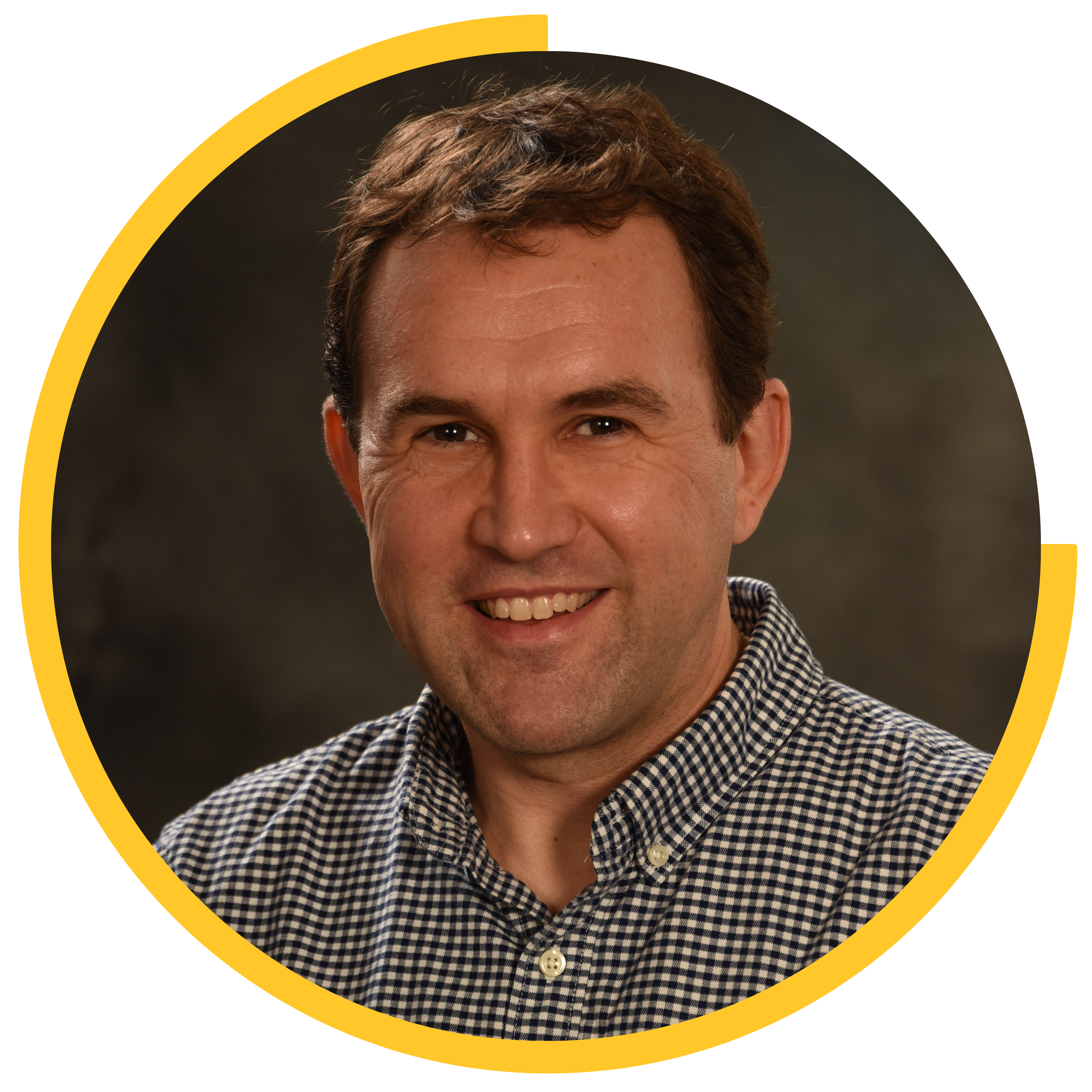 Headshot of Doctor Ryan Clemmer.